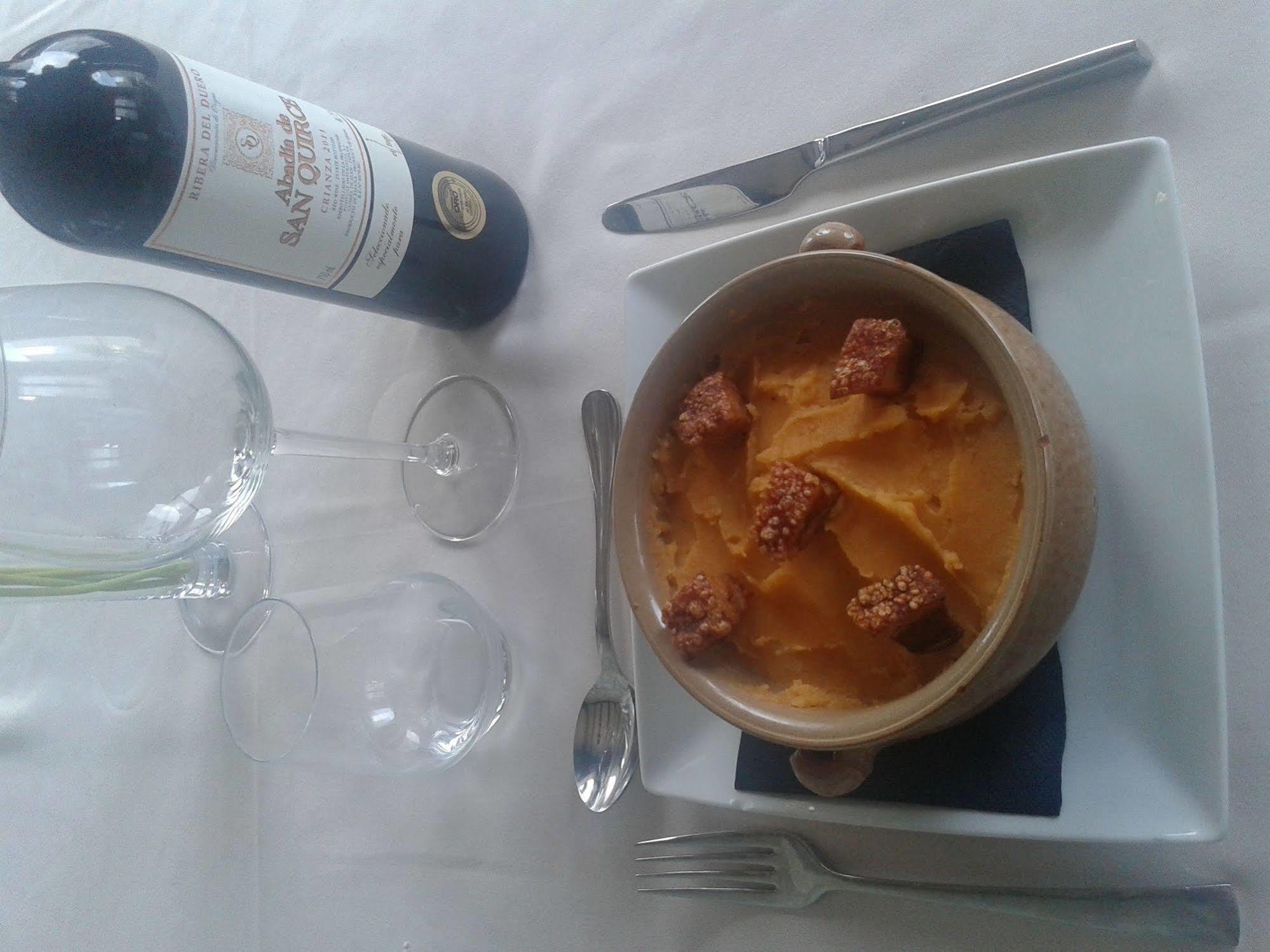 Posada Real Restaurante El Linar Del Zaire Burgohondo Ngoại thất bức ảnh